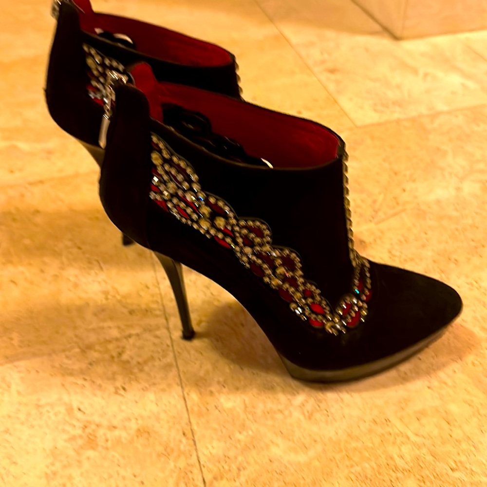 Cesare Pacciotti black suede booties with Swarovski crystals ornaments.